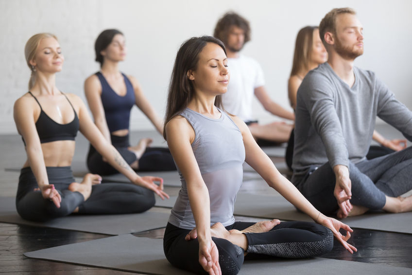 Comment choisir une formation de professeur de yoga ?