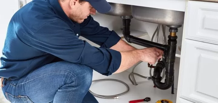 Comment détecter une fuite d’eau sur un tuyau encastré ?