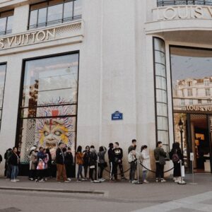 Boutiques de luxe pour un shopping de voyage