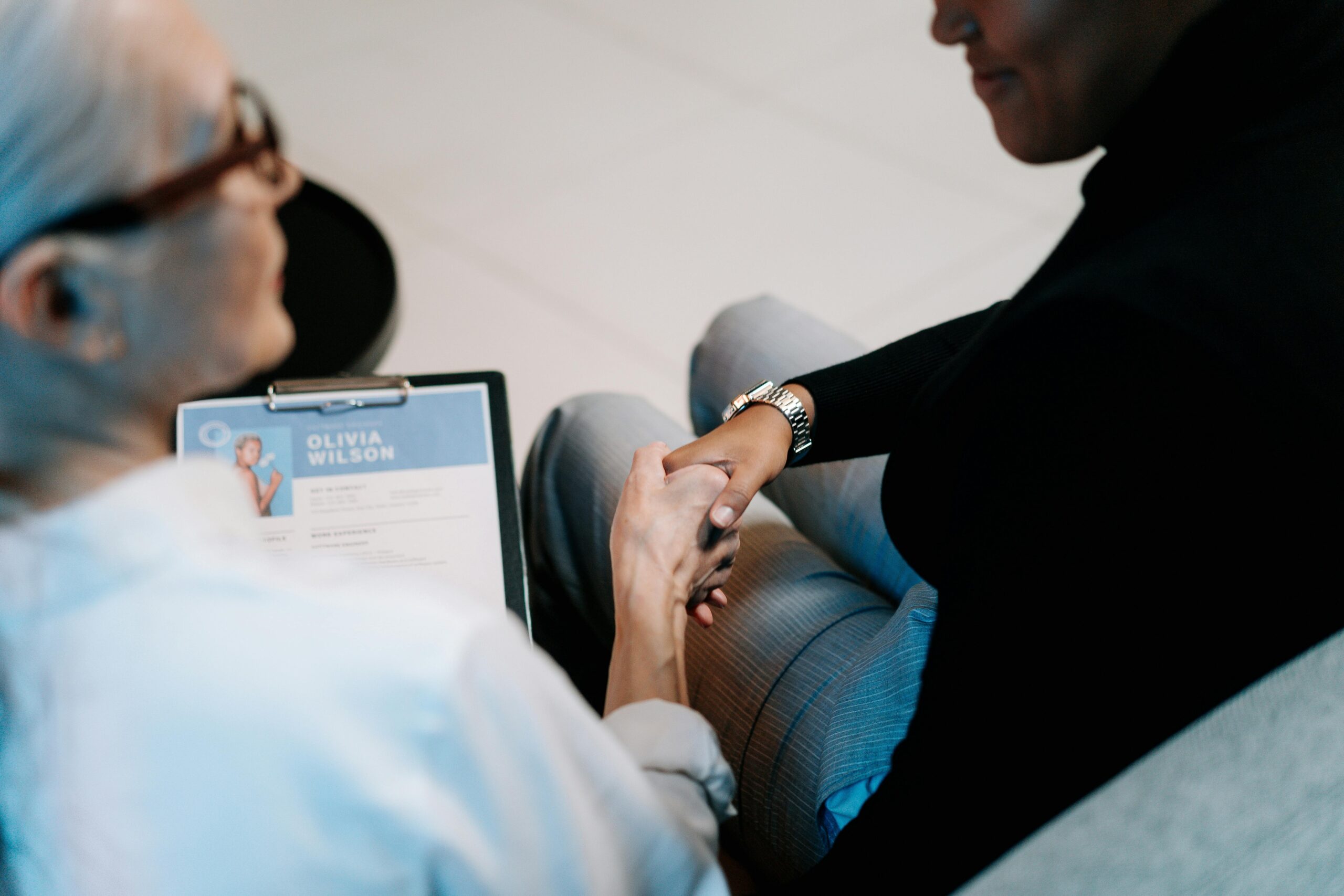 CV clair, court, ciblé : la recette pour capter l’attention en 10 secondes