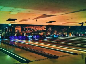 Bowling nocturne